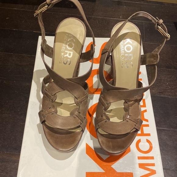 KORS by Michael Kors heels - Picture 2 of 5